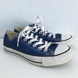 Converse All Star Low Top Sneaker // Size 7